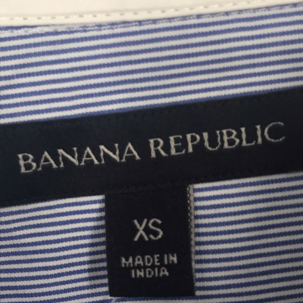 Banana Republic button front pin stripe lace top. - Picture 5 of 8